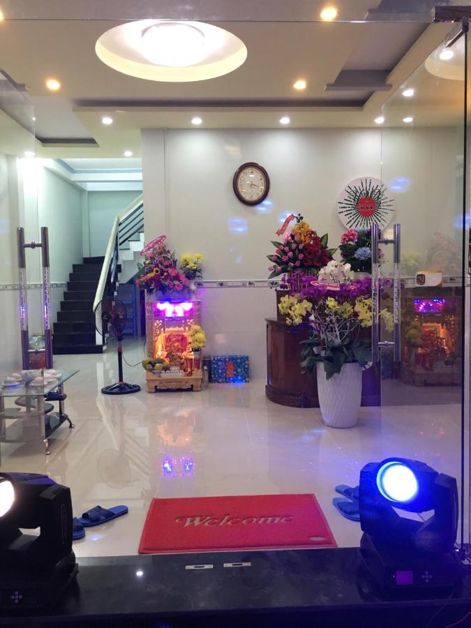 Bed and Breakfast Nha Nghi Y Vy Дуонг-Донг Экстерьер фото